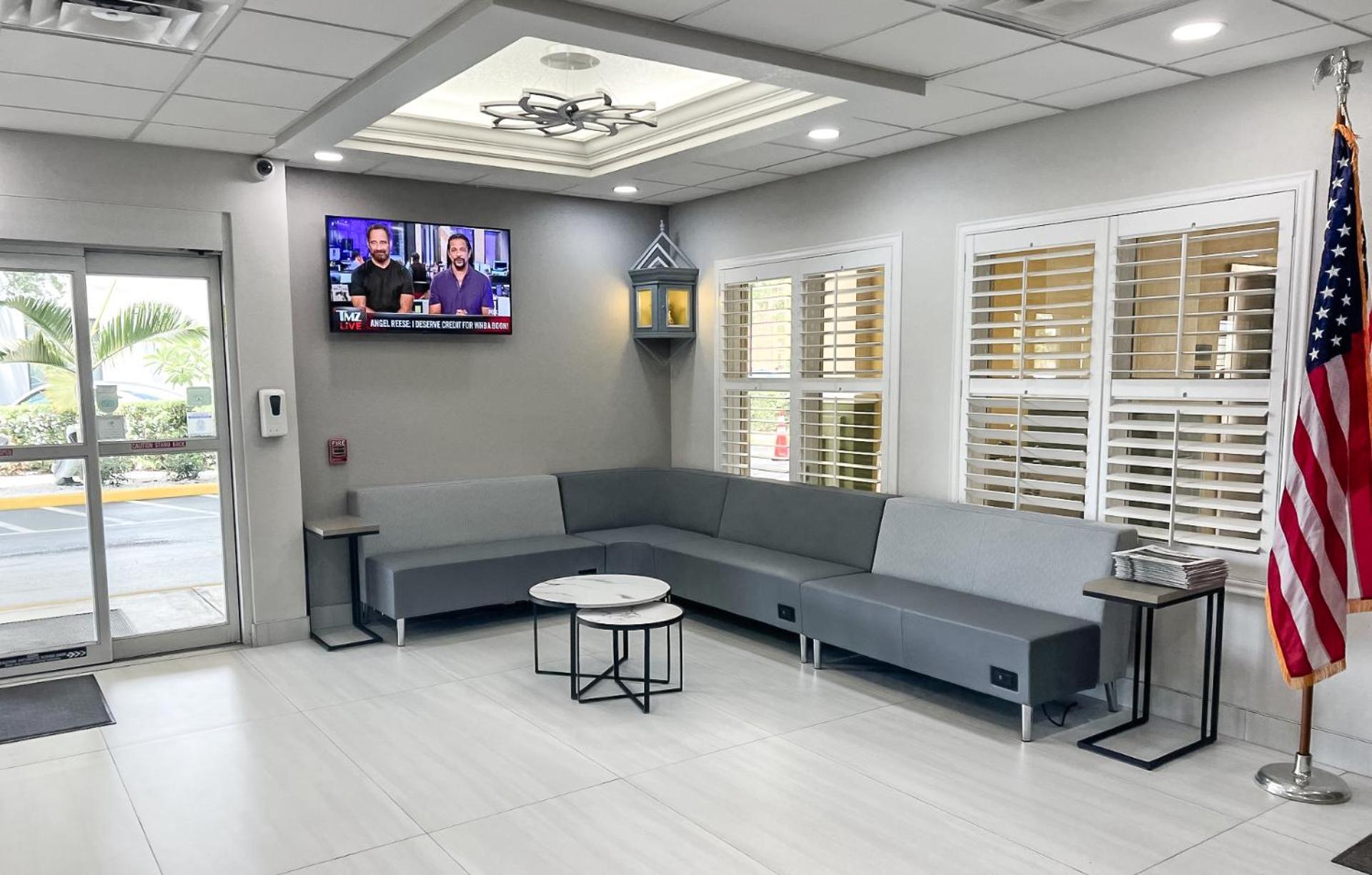 Quality Inn Airport - Cruise Port Тампа Экстерьер фото