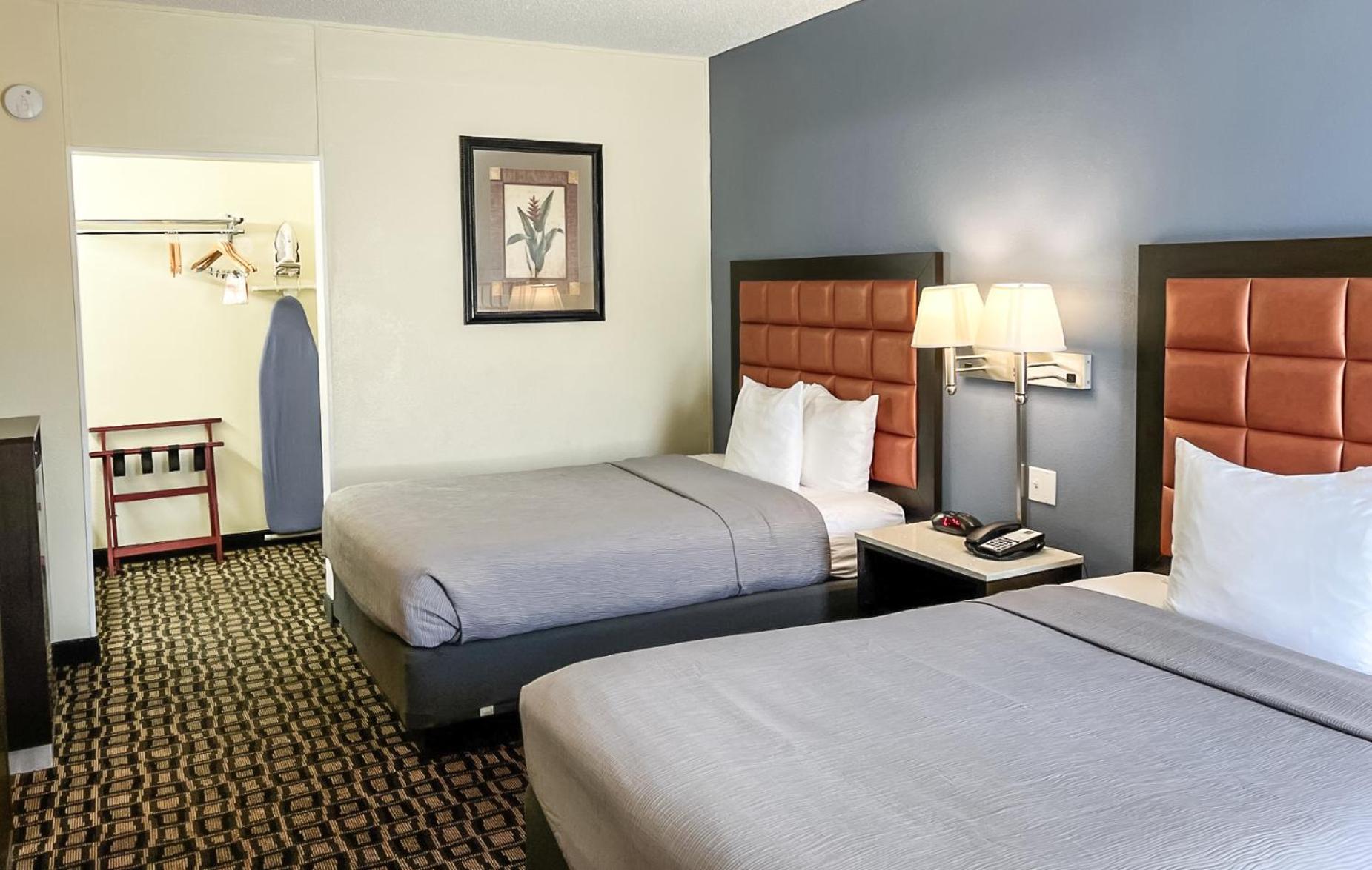 Quality Inn Airport - Cruise Port Тампа Экстерьер фото