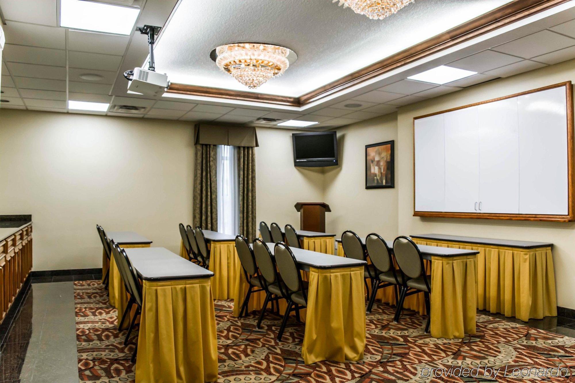 Quality Inn Airport - Cruise Port Тампа Экстерьер фото