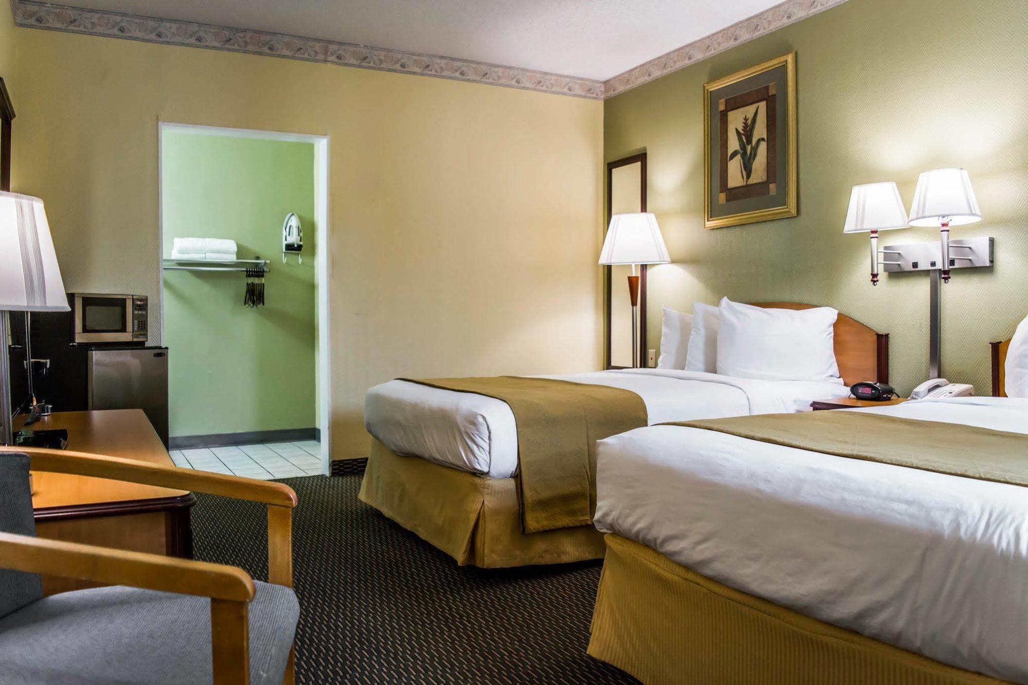 Quality Inn Airport - Cruise Port Тампа Экстерьер фото